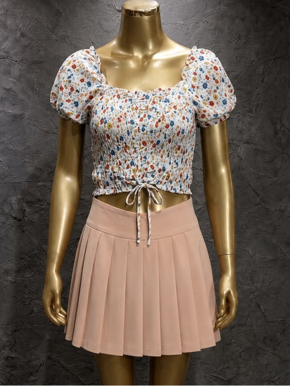 Olivaceous Floral Smocked Crop Top Set with Bracelets Size S